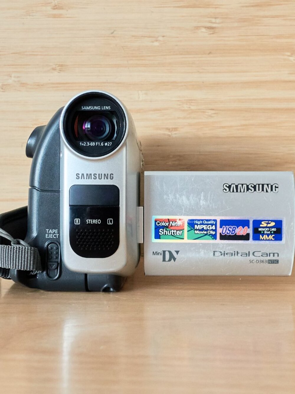 Samsung SC-D363 MiniDV Camcorder 30x Optical Zoom NTSC Working